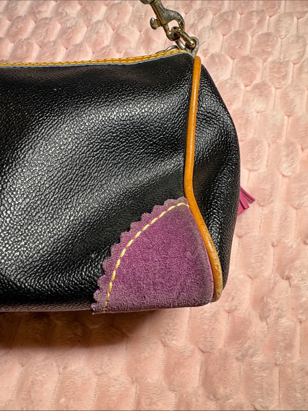 ๐ฉท Y2K/Vintage Colorful Patchwork Dooney & Bourke | Shoulder Bag ๐ - Picture 8 of 16